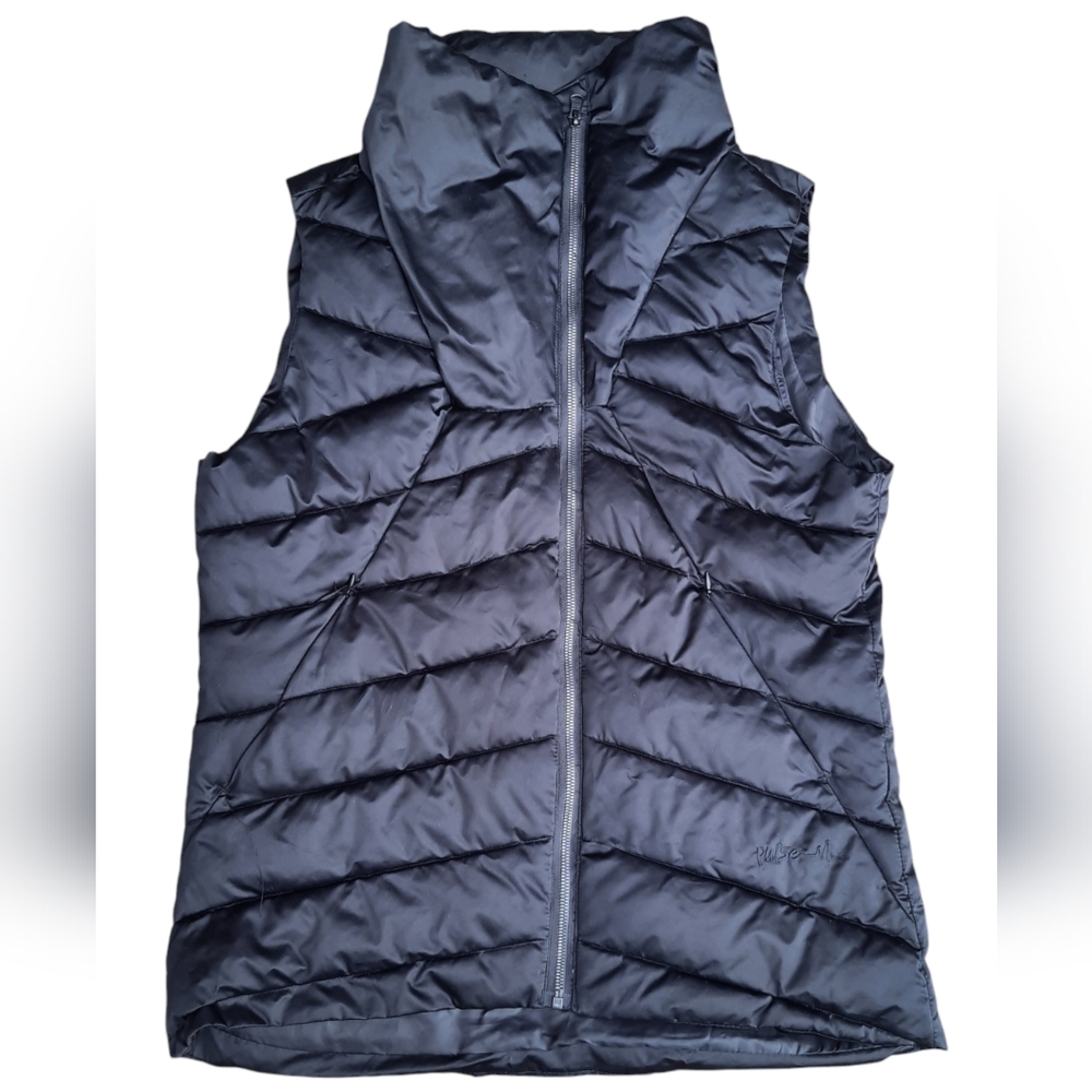Pulse Black Puffer Vest Gorpcore Outdoors Classic Minimalist